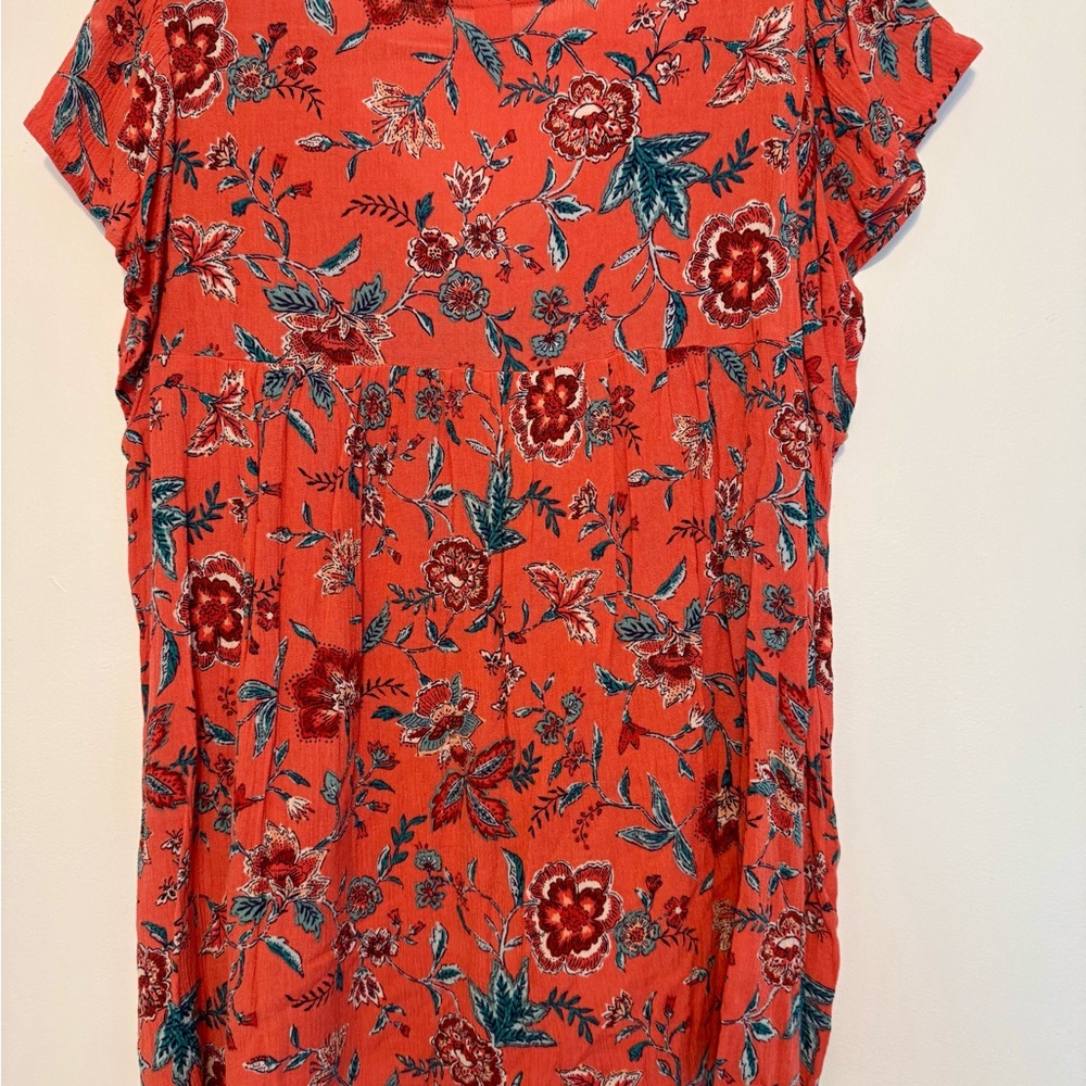 Old Navy Floral Women's Blouse - Picture 2 of 5